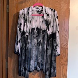 Size 3X black white and gray cover up